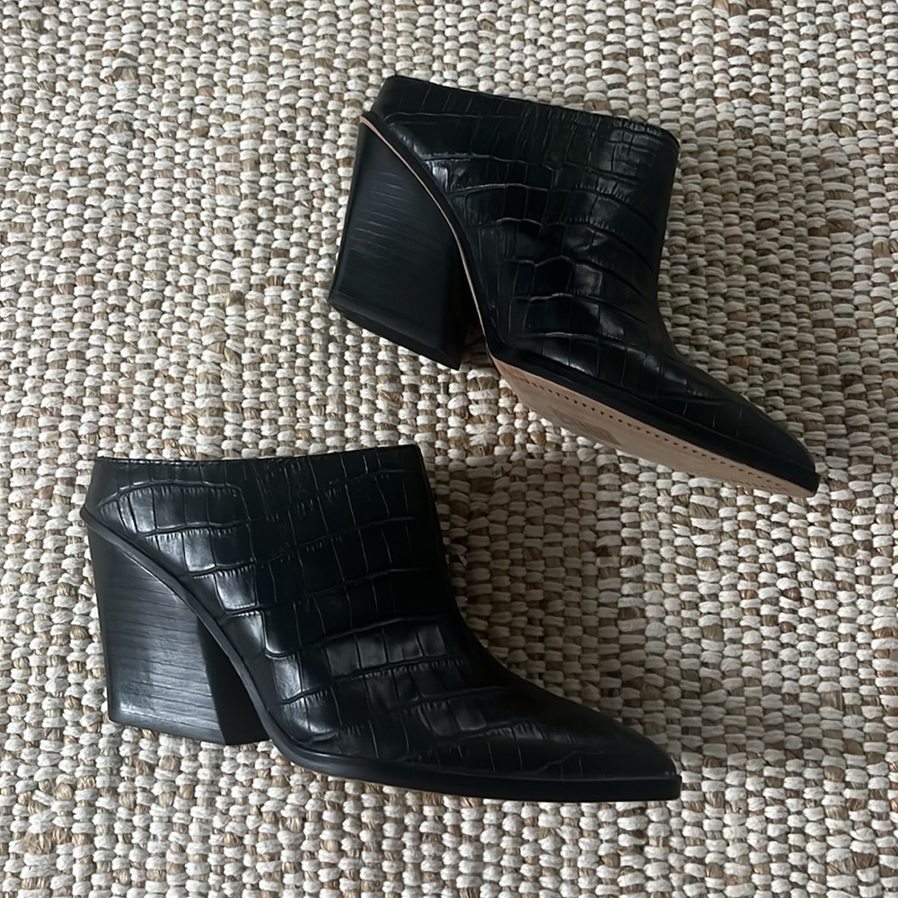 Dolce Vita Mules